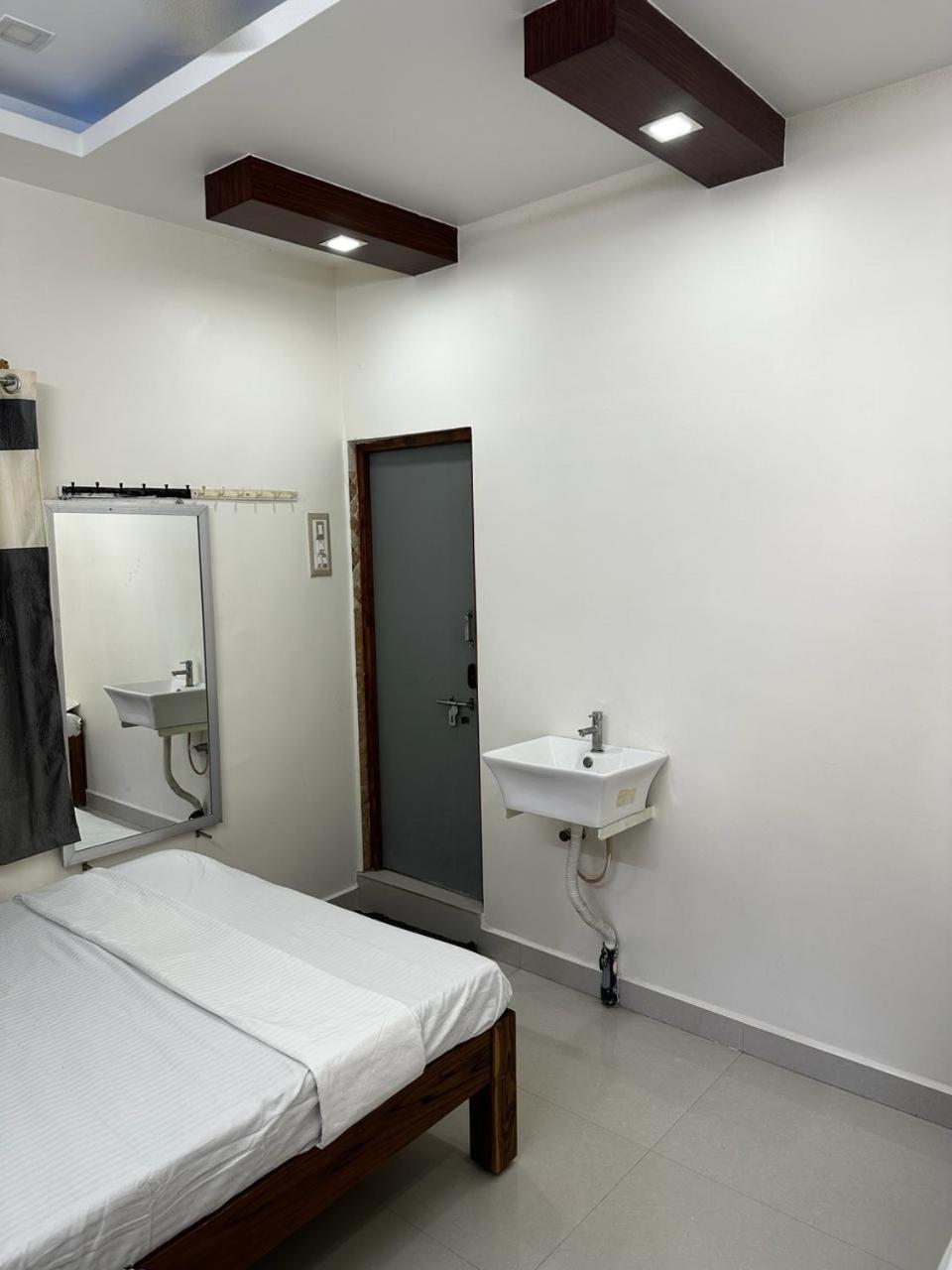 Temple View Home Stay Tiruvannāmalai Eksteriør bilde