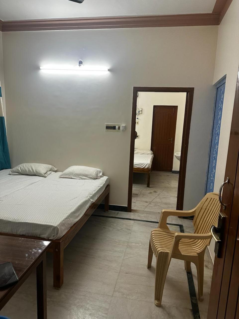 Temple View Home Stay Tiruvannāmalai Eksteriør bilde