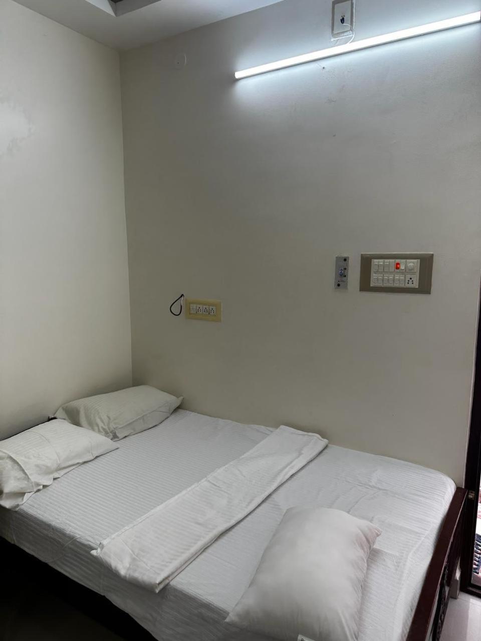 Temple View Home Stay Tiruvannāmalai Eksteriør bilde