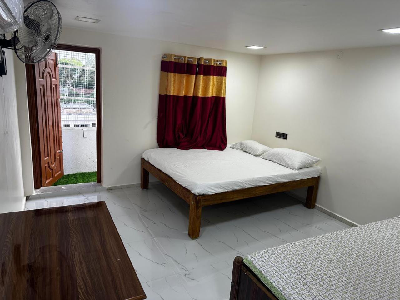 Temple View Home Stay Tiruvannāmalai Eksteriør bilde