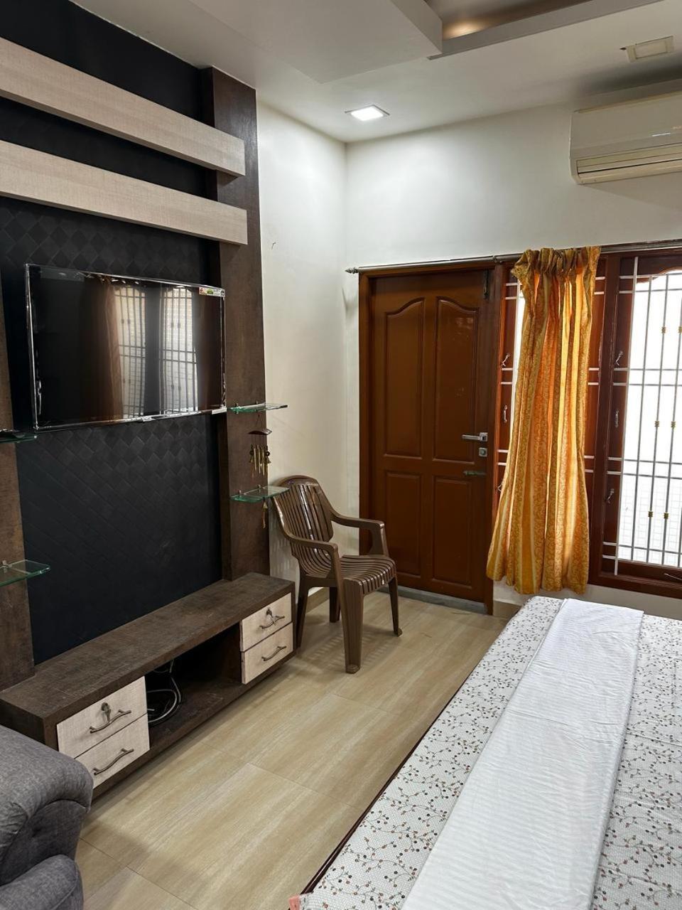 Temple View Home Stay Tiruvannāmalai Eksteriør bilde