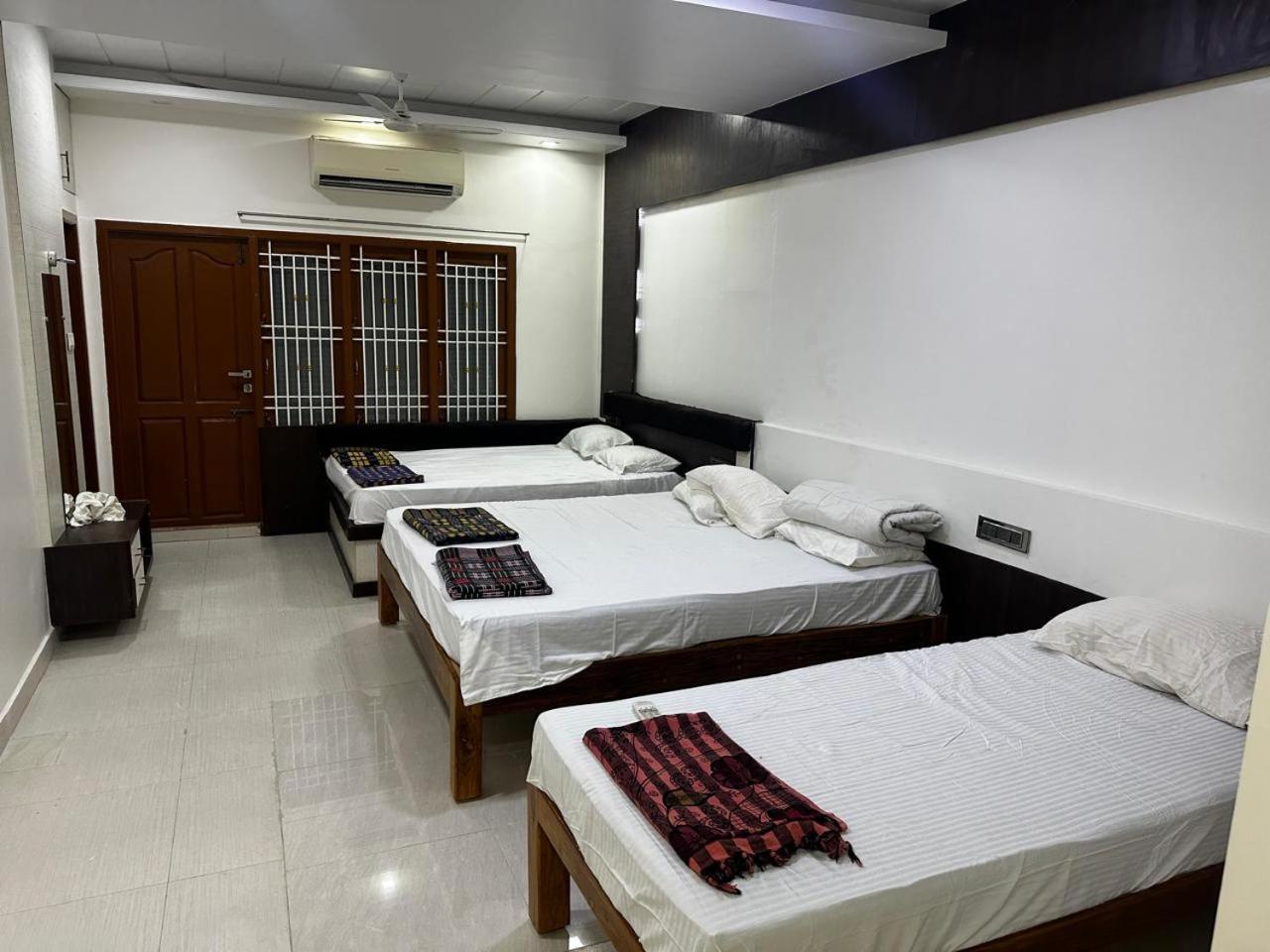 Temple View Home Stay Tiruvannāmalai Eksteriør bilde